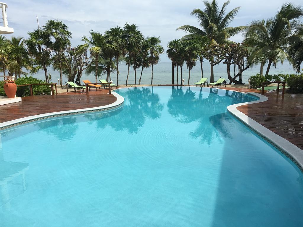Laru Beya Resort Placencia Buitenkant foto